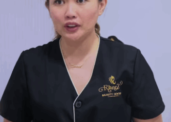 H2409005 Magkaibigan Niyabangan Ang Staff sa Salon