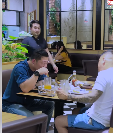 H2509008 Mga Vlogger na Feeling Sikat, Namburaot