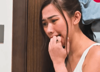 H2609002 Babaeng feeling blessed may malaking utang na tinataguan part2