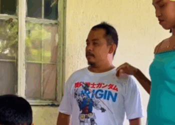 H2709006 Pulubing Kumain Sa Karinderya Pinalayas Ng Mga Customer part2