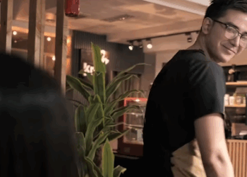 H2809003 Transgender na Hopeless sa Pag Ibig Nakahanap ng Lalaking Seryoso sa Kanya