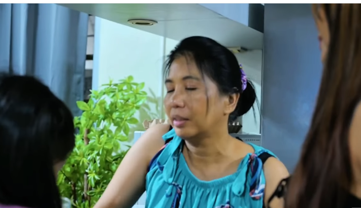 H1209001 Babae binenta ang sarili part2