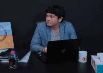 H1909005 Hokage na Amo Tinakot at Sinilipan ang Empleyado