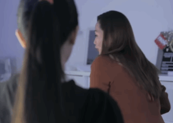 H1909004 Babae Nag Propose Sa Boyfriend Na Manloloko