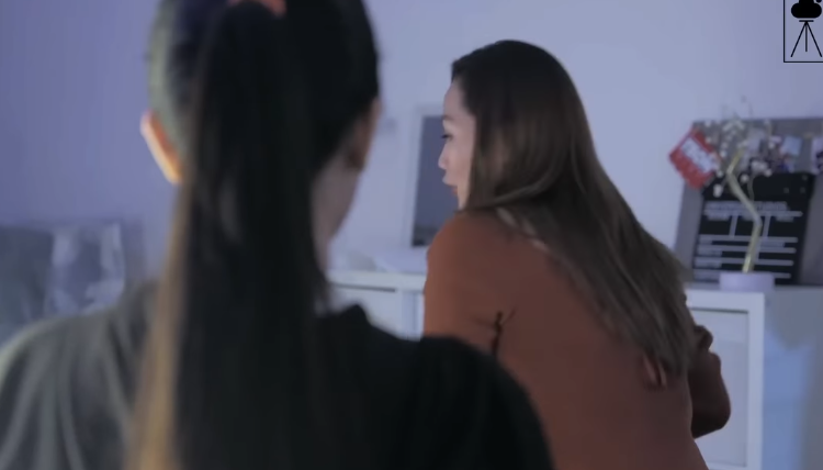 H1909004 Babae Nag Propose Sa Boyfriend Na Manloloko