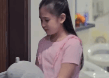 H2109005 Magulang na puro Cellphone Pinabayaan ang Anak part2